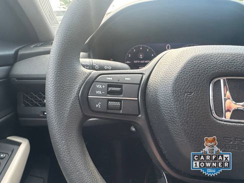 Certified 2025 Honda Accord SE image 16