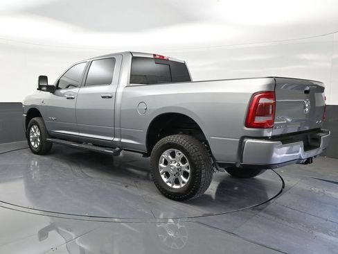 Used 2023 RAM 2500 Laramie AWD/4WD image 3