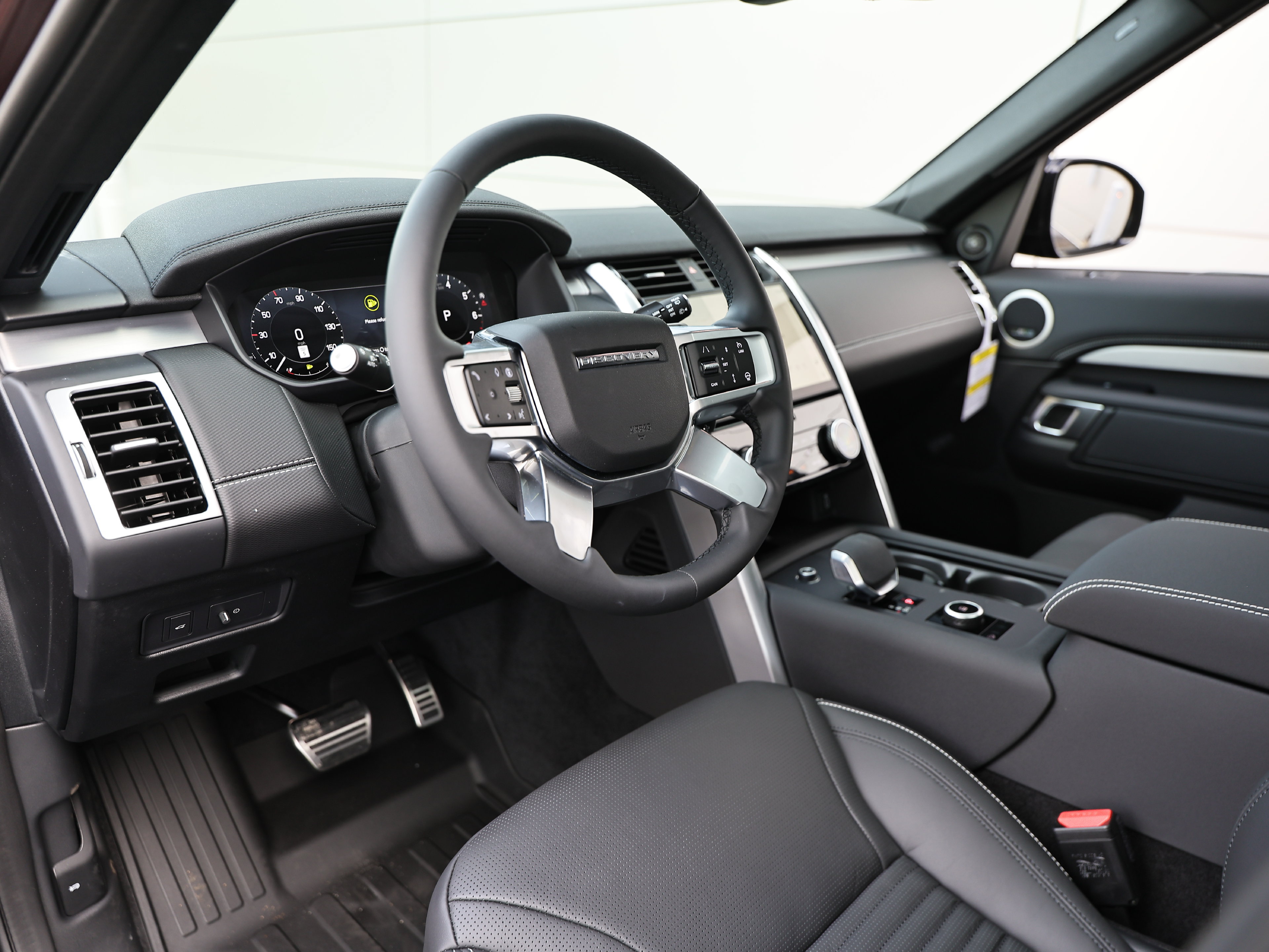 New 2026 Land Rover Discovery Limited Edition AWD/4WD image 21