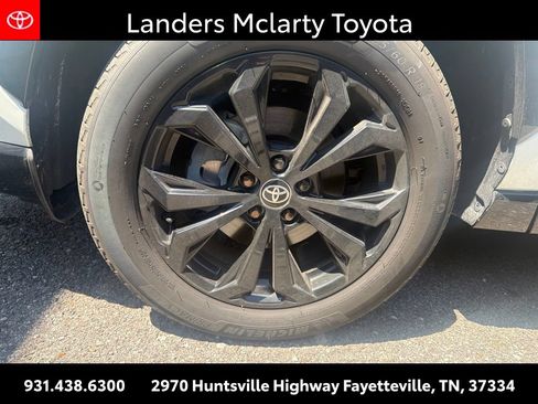 Used 2022 Toyota RAV4 XSE AWD/4WD image 6