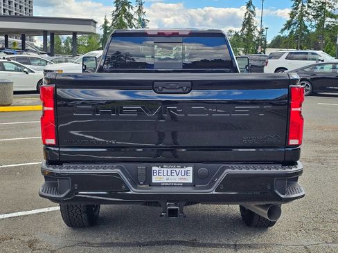 Used 2026 Chevrolet Silverado 3500 High Country w/ High Country Premium Package AWD/4WD image 4