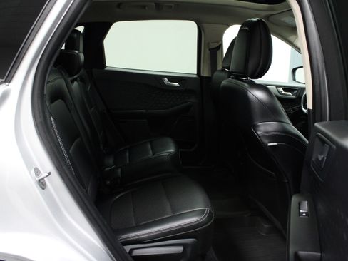 Used 2020 Ford Escape SE Sport image 14