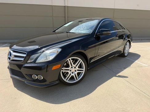 Used 2010 Mercedes-Benz E 550 Coupe image 1
