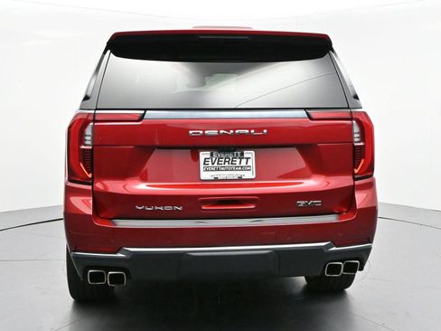 Used 2025 GMC Yukon Denali Ultimate AWD/4WD image 6