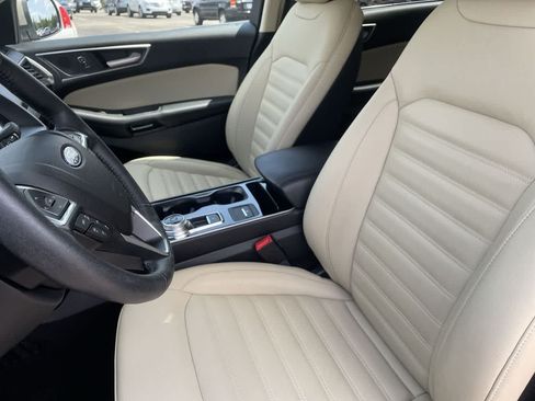 Used 2020 Ford Edge SEL w/ Convenience Package FWD image 12