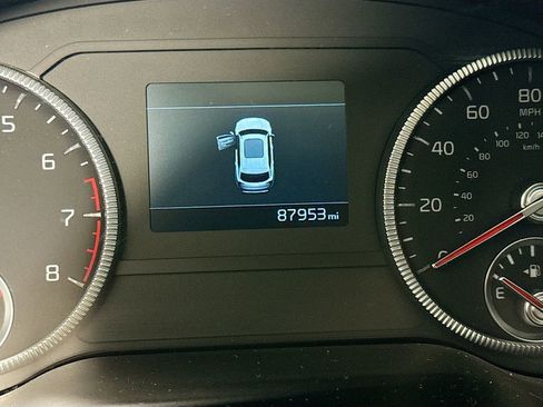 Used 2022 Kia Telluride S image 12