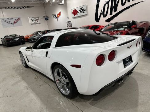 Used 2007 Chevrolet Corvette Coupe w/ Preferred Equipment Group RWD image 3
