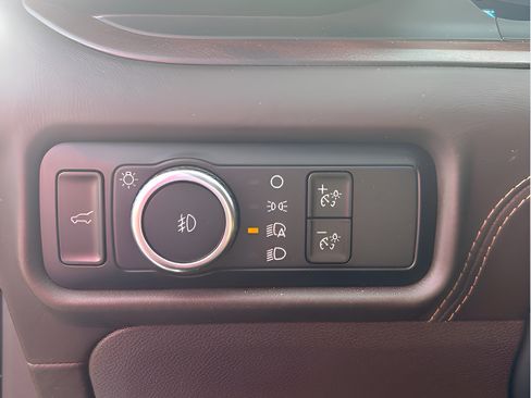 Used 2023 Ford Explorer King Ranch AWD/4WD image 10
