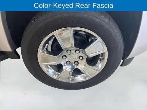 Used 2010 Chevrolet Avalanche LTZ image 15