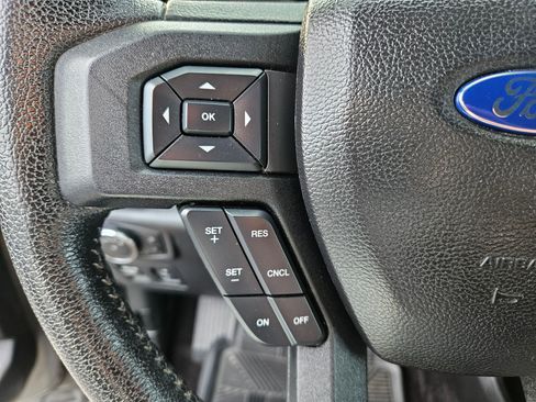Used 2016 Ford F150 XLT w/ Equipment Group 302A Luxury AWD/4WD image 19