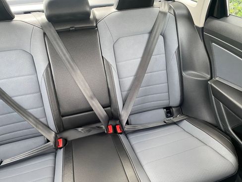 Used 2025 Volkswagen Jetta SE image 37