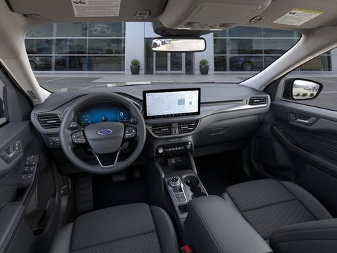 New 2025 Ford Escape SE image 9