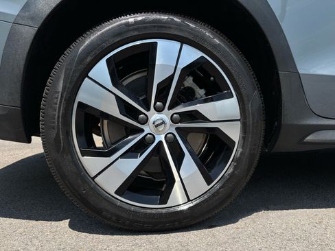 Used 2022 Volvo V60 T5 Cross Country AWD/4WD image 47