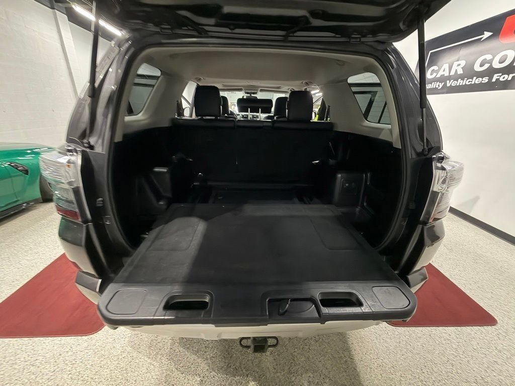 Used 2018 Toyota 4Runner TRD Off-Road Premium AWD/4WD image 53