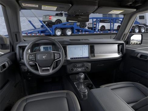 New 2025 Ford Bronco Outer Banks image 9
