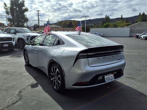 Certified 2023 Toyota Prius Prime image 6