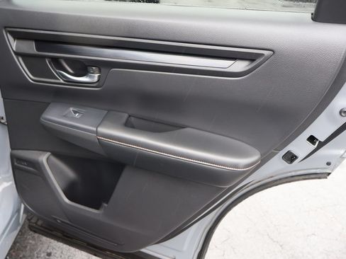 Used 2024 Honda CR-V Sport image 18