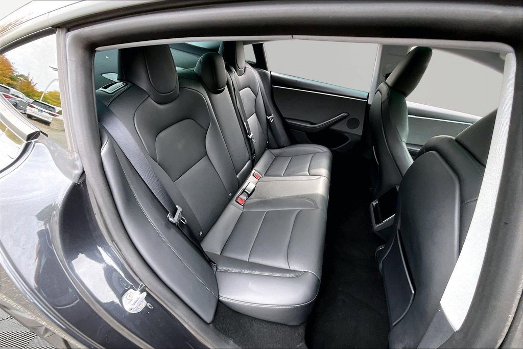 Used 2025 Tesla Model 3 Long Range RWD image 16