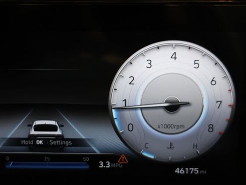 Used 2023 Hyundai Elantra SEL w/ Convenience Package image 12