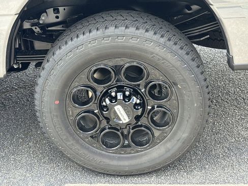 New 2026 Ford F350 Lariat w/ Black Appearance Package image 19