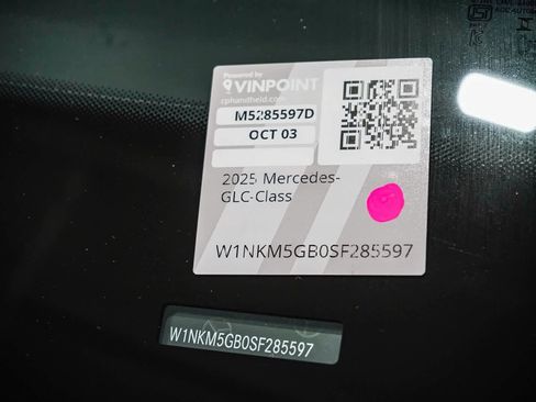 Certified 2025 Mercedes-Benz GLC 350e 4MATIC image 28