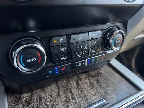 Used 2019 Ford F250 Lariat w/ Lariat Value Package AWD/4WD image 26