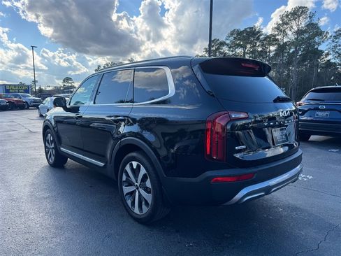 Used 2022 Kia Telluride S image 6