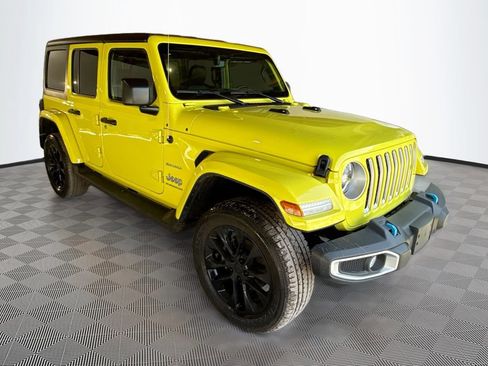Used 2023 Jeep Wrangler Unlimited Sahara w/ Cold Weather Group AWD/4WD image 4