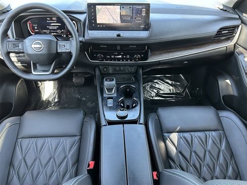 New 2026 Nissan Rogue Platinum w/ Platinum Premium Package image 18