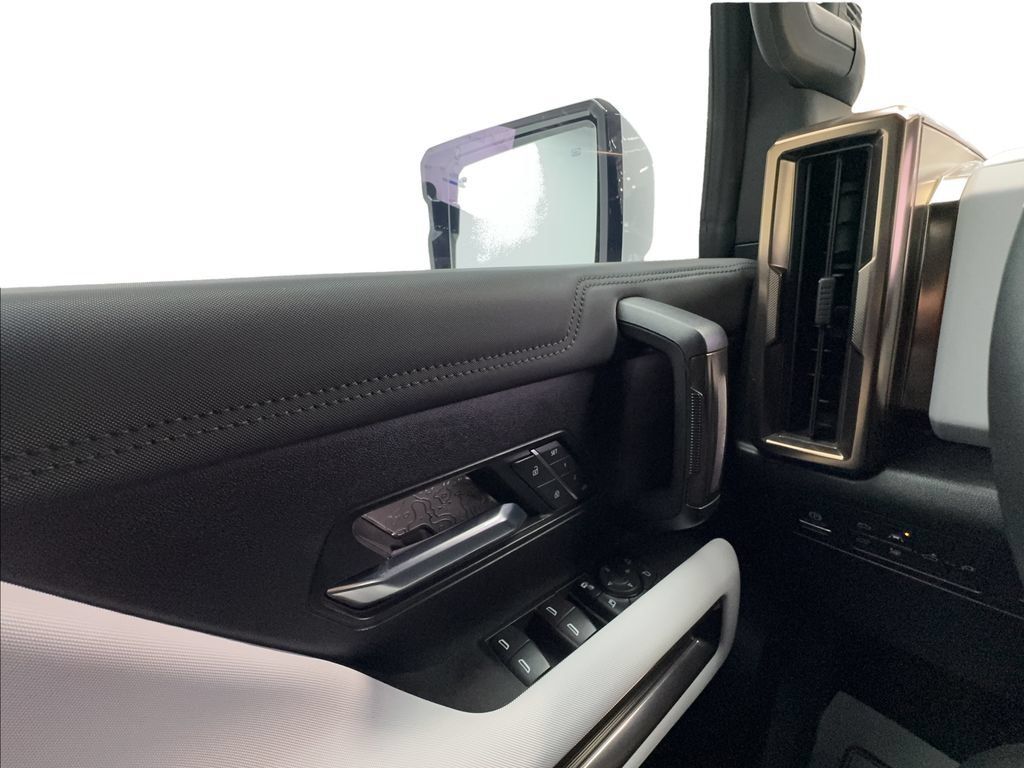 Used 2024 GMC Hummer EV 3X AWD/4WD image 51