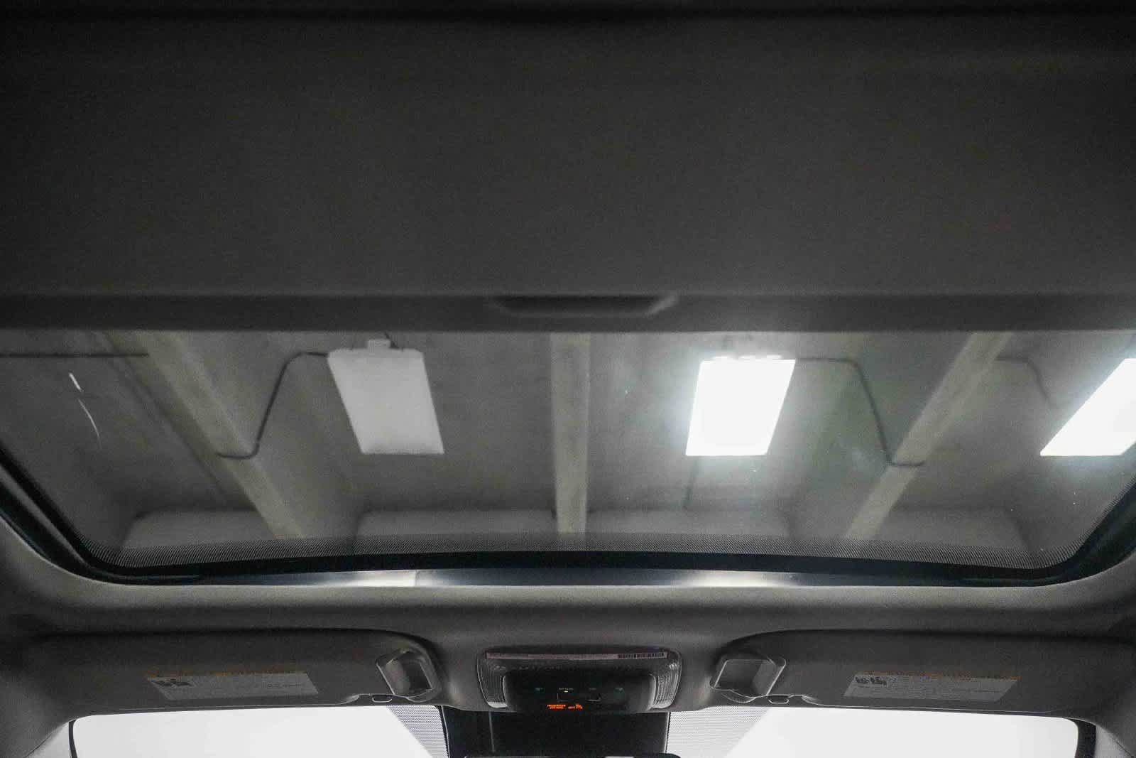 Certified 2024 Toyota Prius XLE FWD image 17