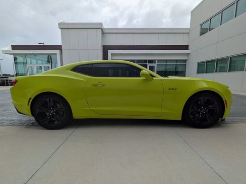 Used 2020 Chevrolet Camaro LT RWD image 5
