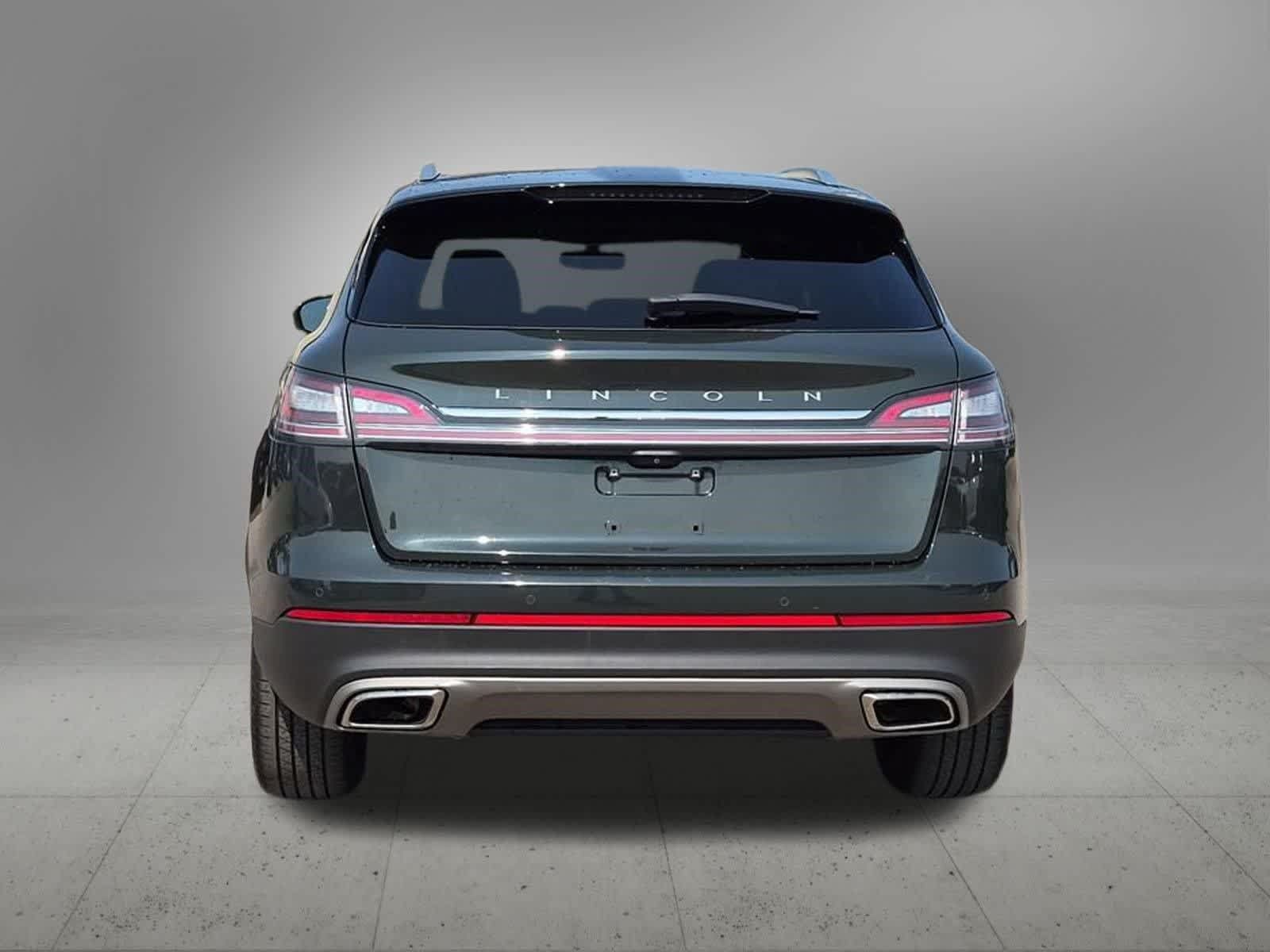 Used 2022 Lincoln Nautilus Reserve w/ Cargo Utility Package AWD/4WD image 5