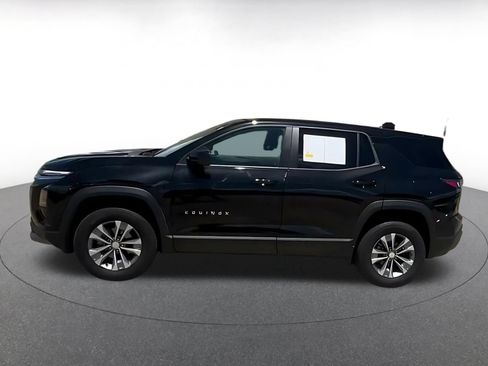 Used 2025 Chevrolet Equinox LT FWD image 8
