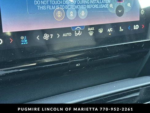 New 2026 Lincoln Navigator Reserve w/ Jet Appearance Package image 25