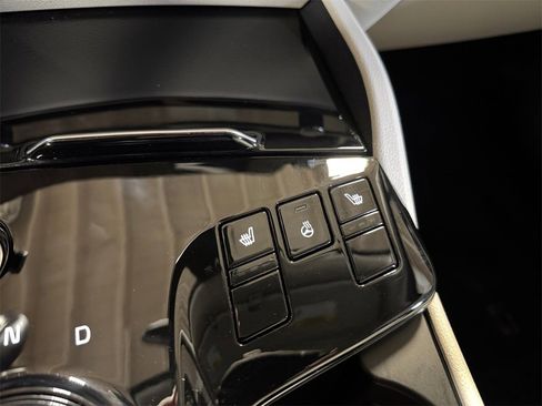 Certified 2023 Kia Sportage EX image 30