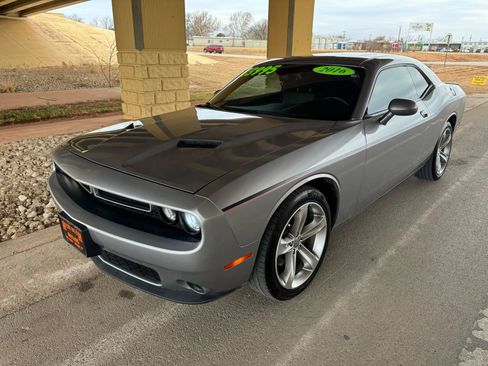 Used 2016 Dodge Challenger SXT w/ Super Sport Group (SS/T) image 7