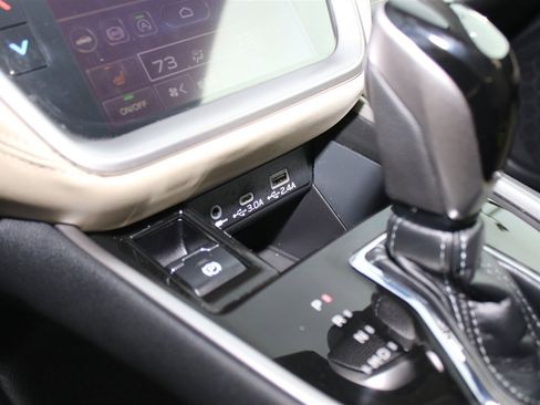 Used 2024 Subaru Outback Limited image 25