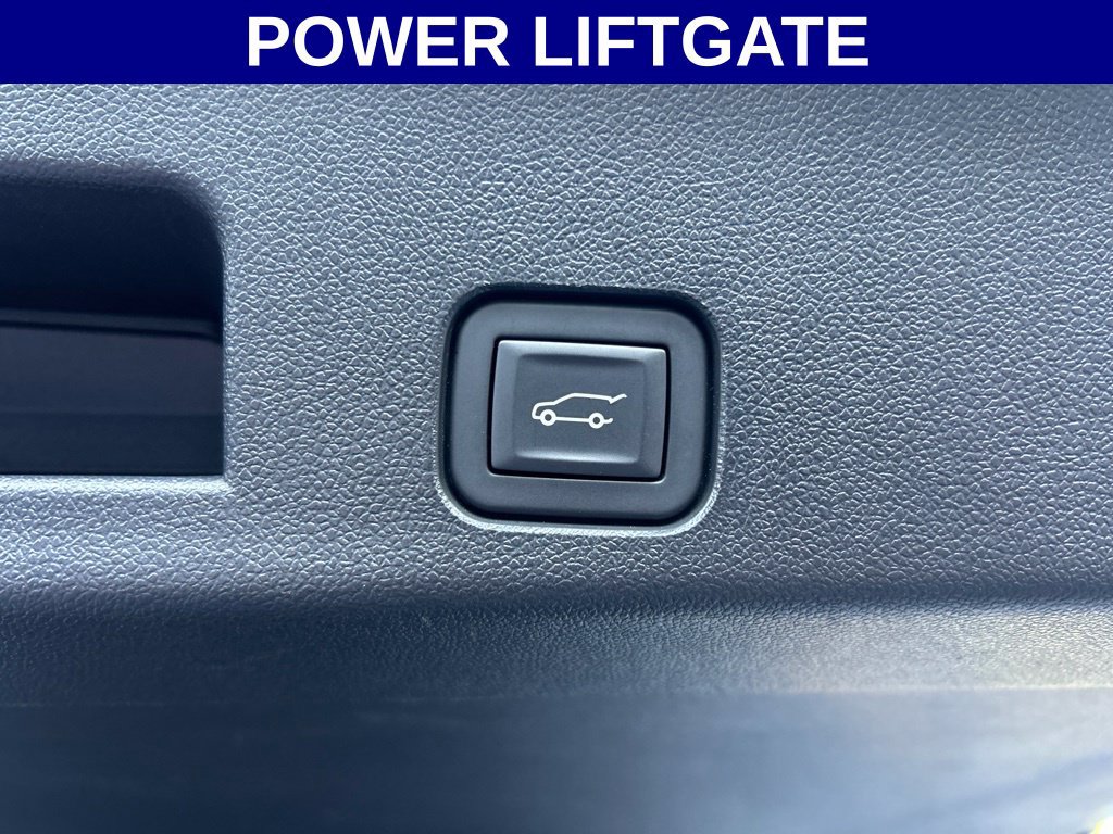 Used 2024 GMC Acadia Elevation FWD image 16
