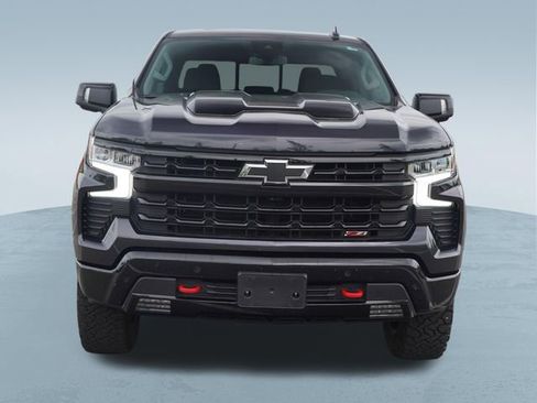 Used 2024 Chevrolet Silverado 1500 LT Trail Boss w/ Convenience Package II AWD/4WD image 2