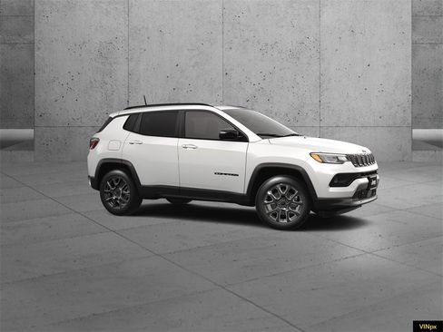 New 2026 Jeep Compass Latitude image 10