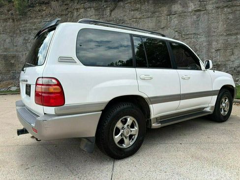 Used 2001 Toyota Land Cruiser w/ Convenience Pkg AWD/4WD image 9