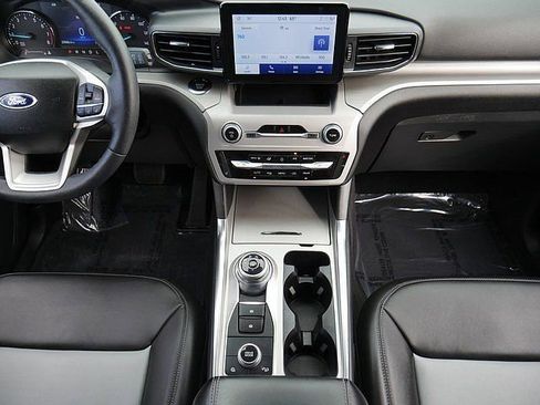 Used 2023 Ford Explorer XLT w/ Equipment Group 202A image 21