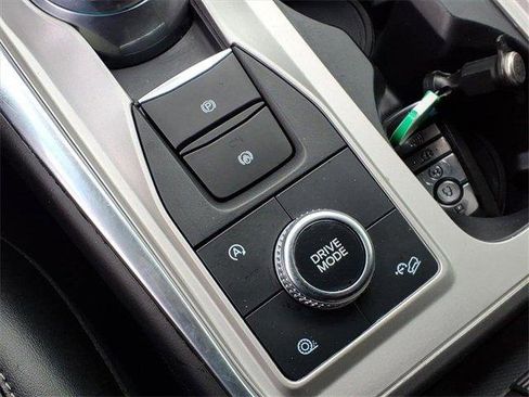 Used 2024 Ford Explorer XLT w/ Equipment Group 202A image 16