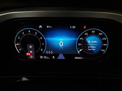 Used 2024 Volkswagen Atlas Cross Sport SE FWD image 17