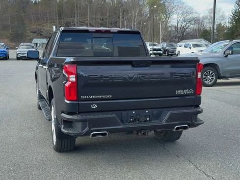 Used 2022 Chevrolet Silverado 1500 High Country w/ High Country Premium Package AWD/4WD image 7
