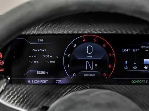 Used 2024 McLaren 750S Spider RWD image 29