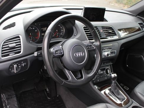 Used 2016 Audi Q3 2.0T Prestige w/ Prestige Package AWD/4WD image 9