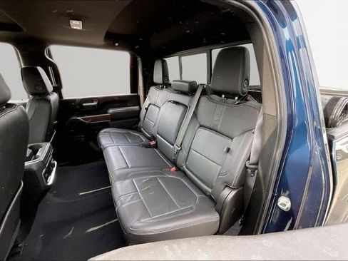 Used 2020 Chevrolet Silverado 3500 High Country w/ Technology Package image 16