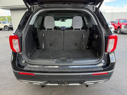 Used 2023 Ford Explorer XLT w/ Equipment Group 202A AWD/4WD image 41